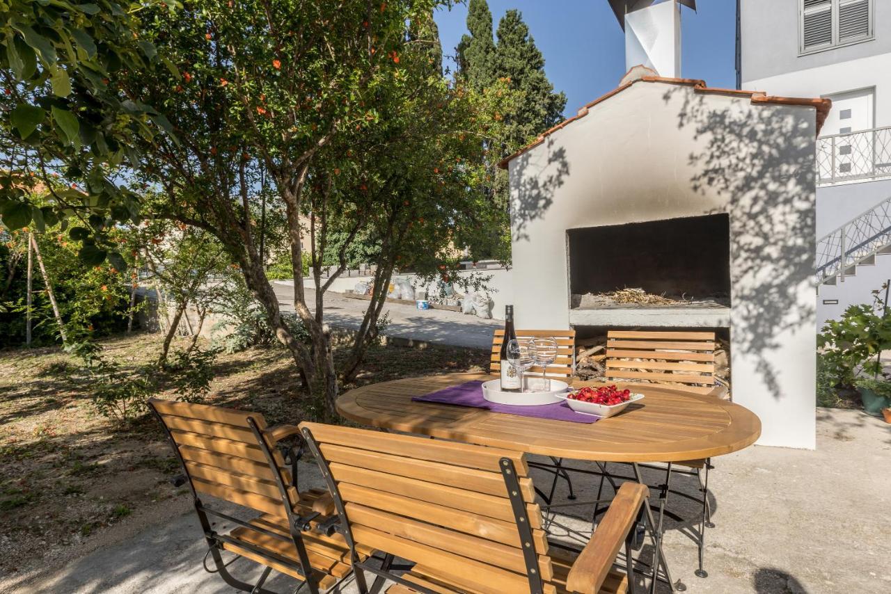Apartment Lamaro Kaštela Buitenkant foto