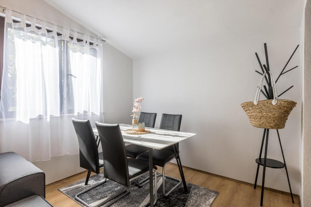 Apartment Lamaro Kaštela Buitenkant foto