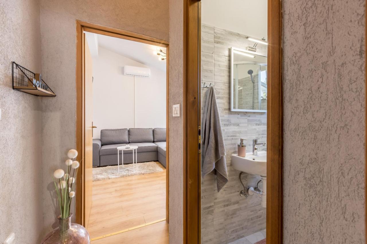 Apartment Lamaro Kaštela Buitenkant foto